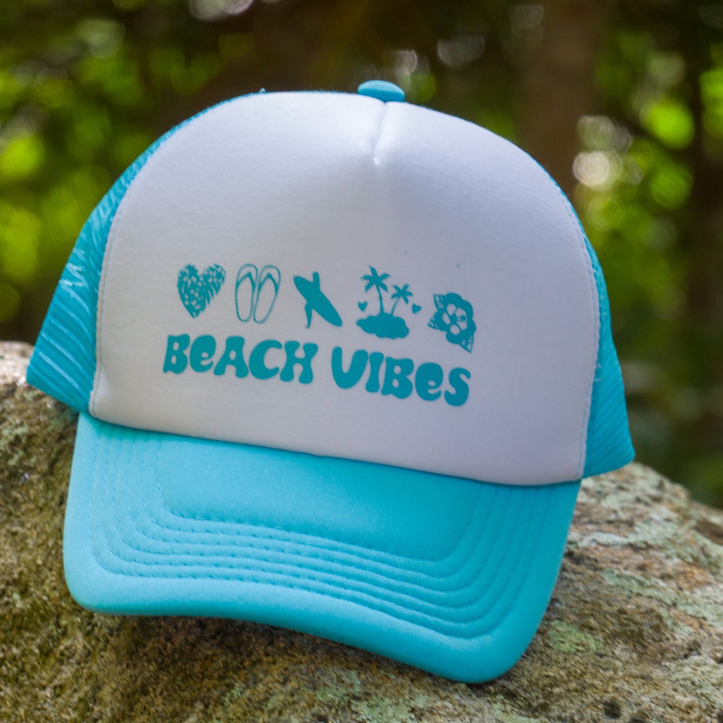 Snapback Trucker Cap "Beach Vibes" in Türkis