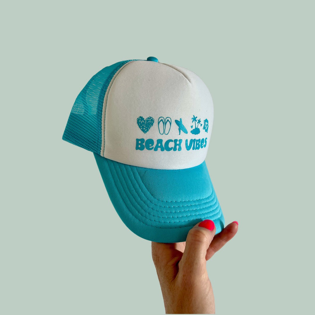 Statement Trucker Cap "beach Vibes" türkis seitlich