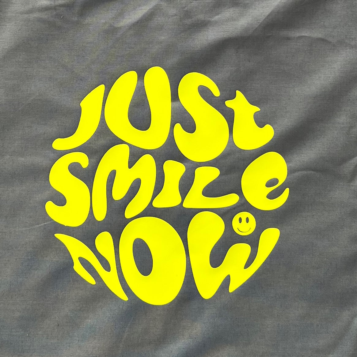 Statement Shopper Tasche "just smile now" light denim neongelb zoom